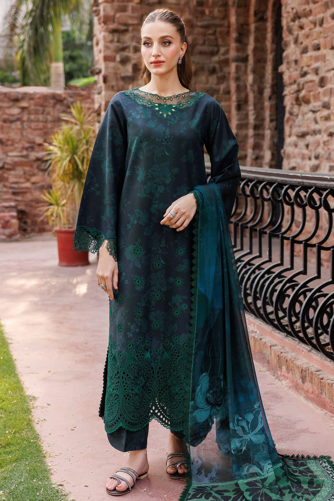 03-Piece Embroidered Print & Chicken Kari Lawn With Chiffon Dupatta - Ready To Wear